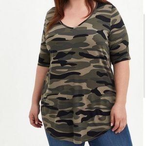 NWT Torrid Size 0 Favorite Tunic Super Soft V-Neck Tunic Tee